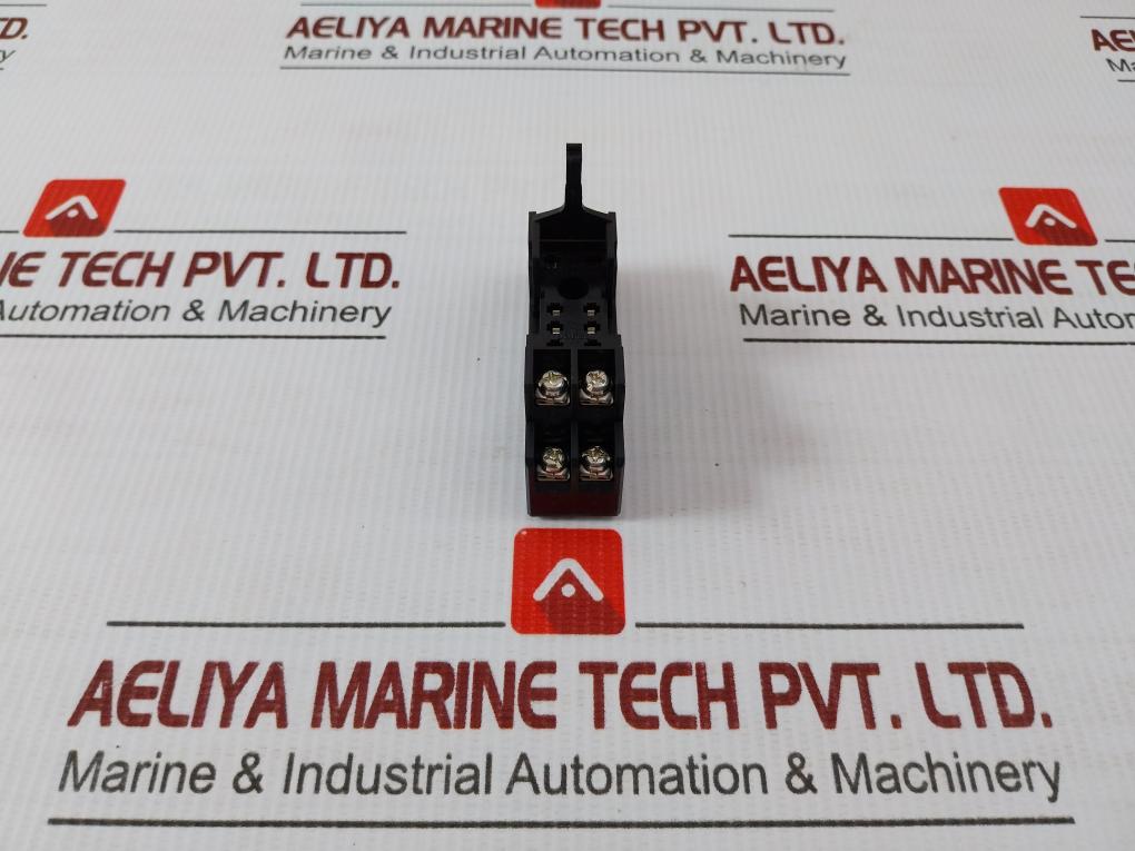 P2Rf-08 Omron Relay Socket