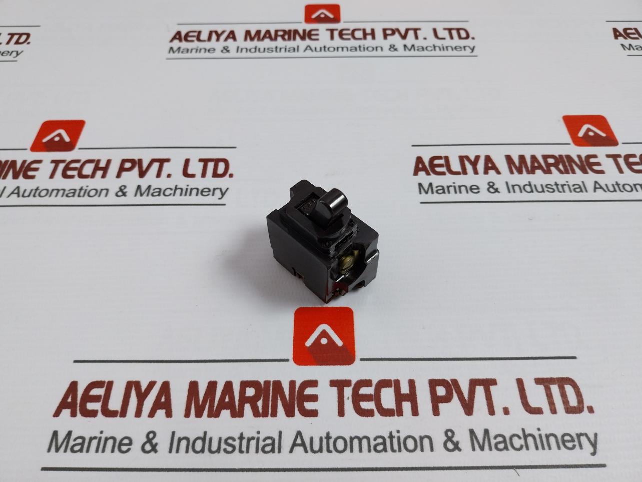 P&S Toggle Switch 10A 125V-t