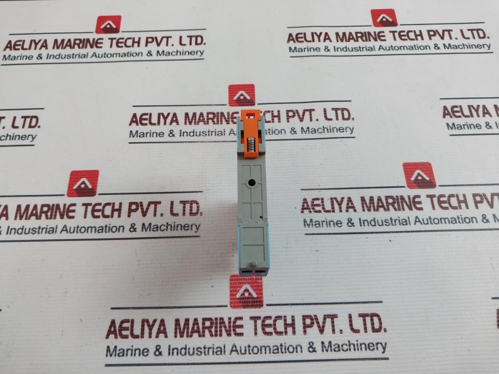 Paramount P1S-din-230Vac Voltage Relay With Base 32 Vdc