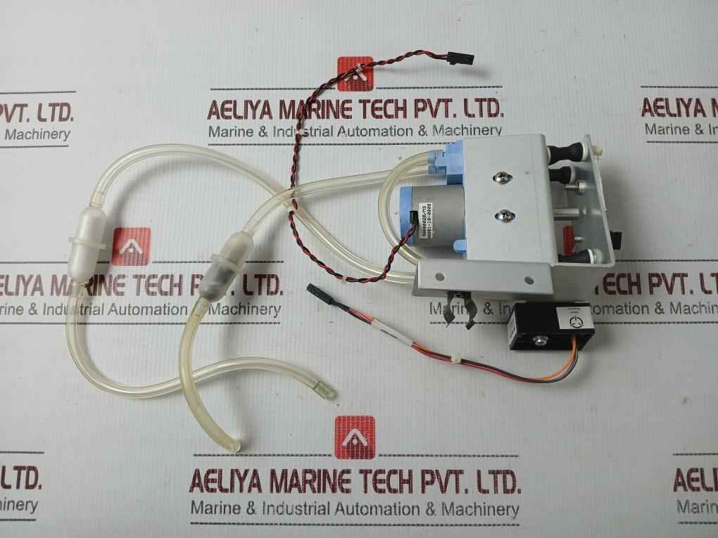 Parker D716a-22-04 Diaphragm Pump W/ Minco Ct198-1010r45.0l1-r Temp Controller