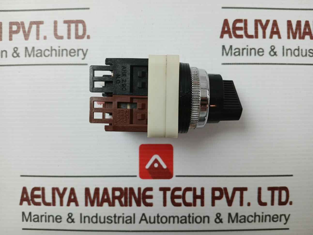 Part No: Ah30-p2 On Off Command Switch By Fuji Electric