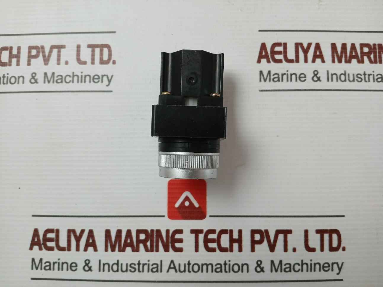 Part No: Cr-251-1 Push Button Switch By Hanyoung Nux 250 V A.C./5 A