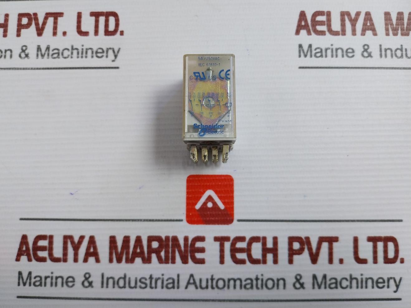 Part No: Rxn 41G11 Fd Telemecanique Relay With Socket 5A 250Vac 110Vdc