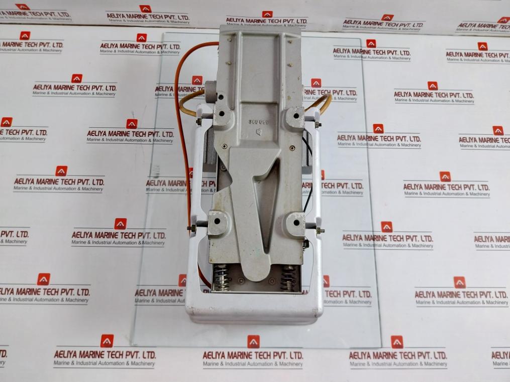 Part No: Vn215/87 Emc Oil Mist Detector By Schaller-automation Max 20 Bar Ip 54