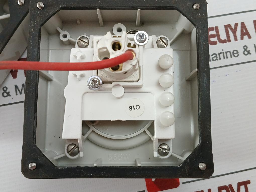Pdl 56Cv313 Single Pole Combination Switch Socket 56 Series 50Hz
