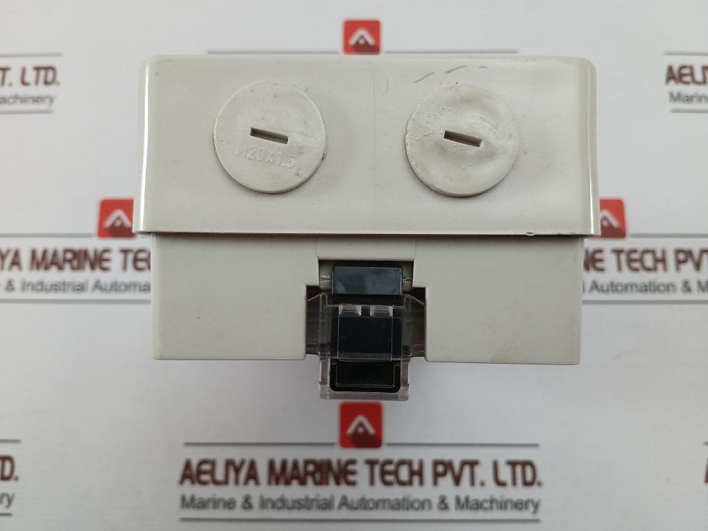 Pdl 56Cv313 Single Pole Combination Switch Socket 56 Series 50Hz