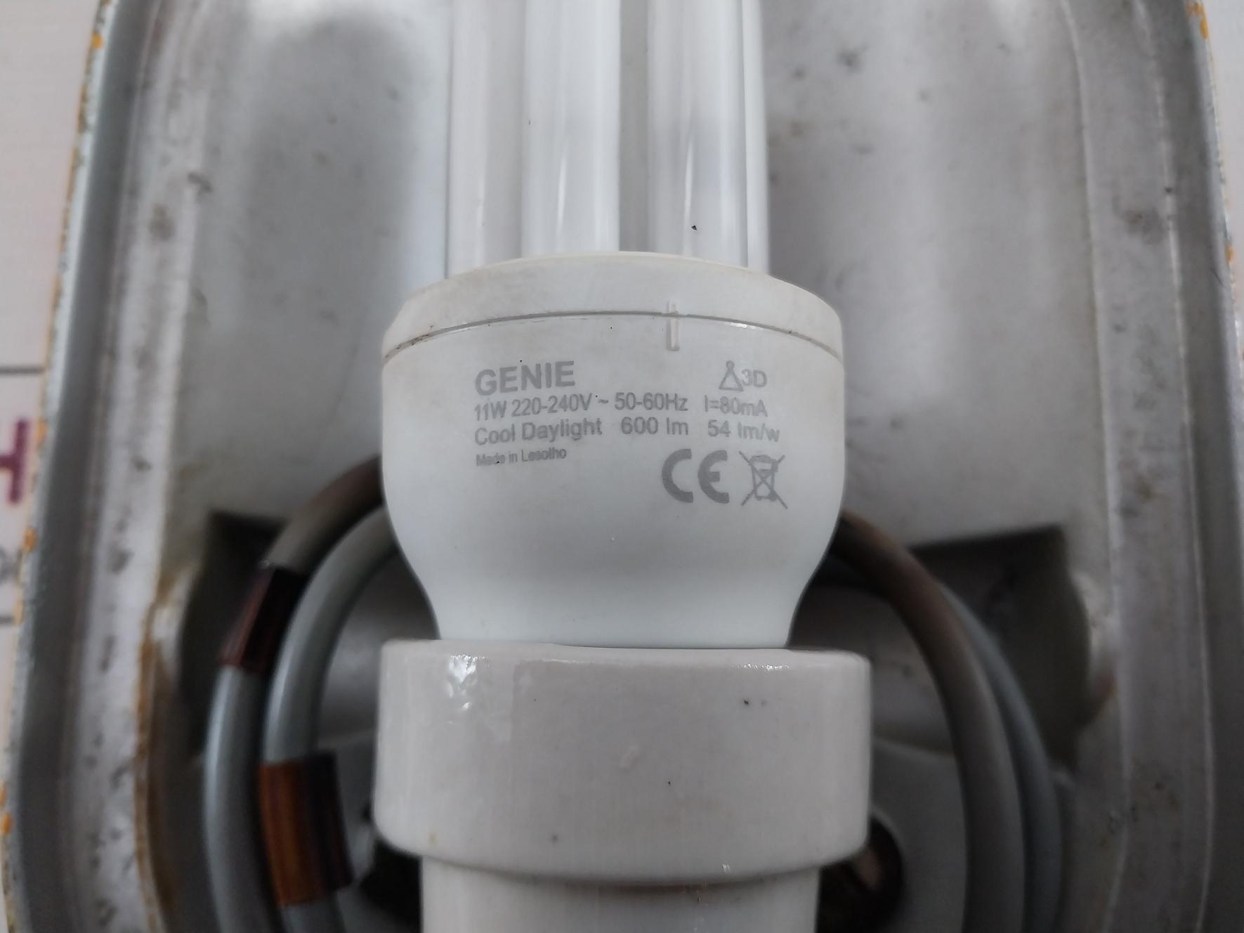 Philips 11W Cfl Light With Protective Housing 220-240V 50-60Hz 80Ma