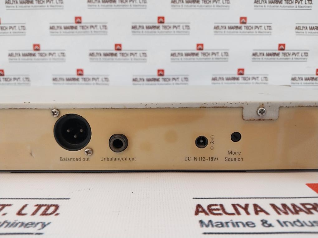 Philips LBC 2701/01 WMS 2700 Multi-channel Diversity Receiver Dc In (12~18V)