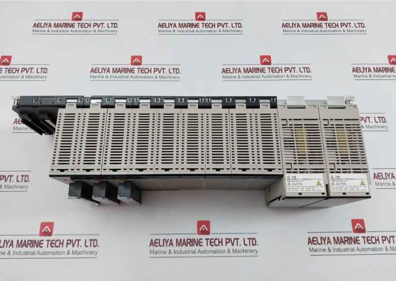 Plc Controller System Cs1W-sp001, Cs1D-pa207R, Cs1W-cn713 Omron Cs1W-da08C