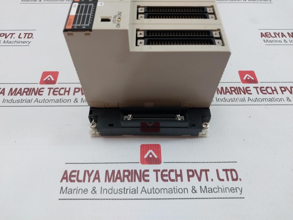 Plc System C200H-od219, C200H-sp001, Cs1W-bc083, Cpu42-v1 Omron C200H-id217