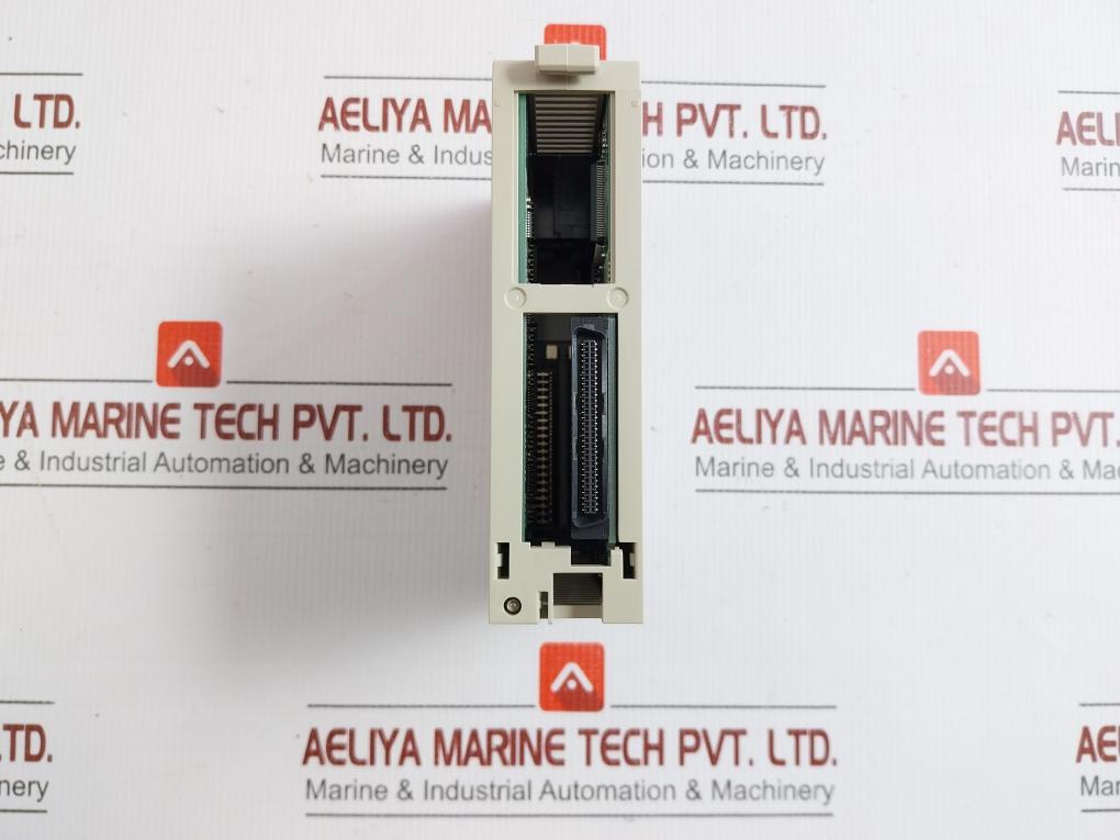 Plc Controller System Cs1W-od261, Cs1W-sp001, Cs1W-cn713 Omron Cs1W-id261