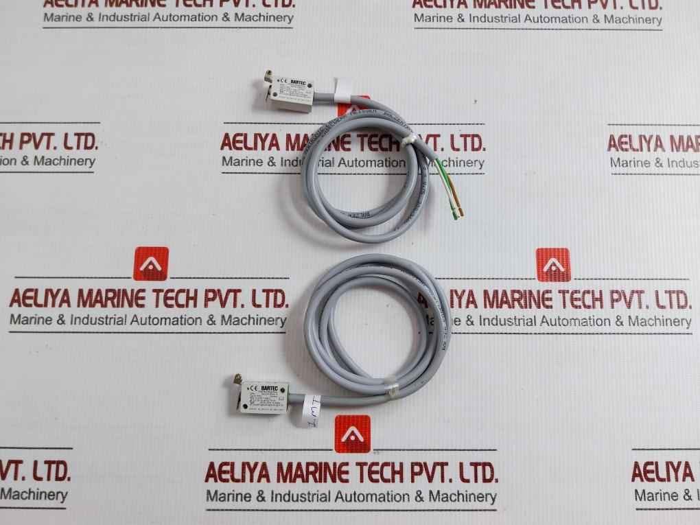 Plunger Limit Switch With Pre-wired Cable 250V 1 Meter Bartec 07-2501