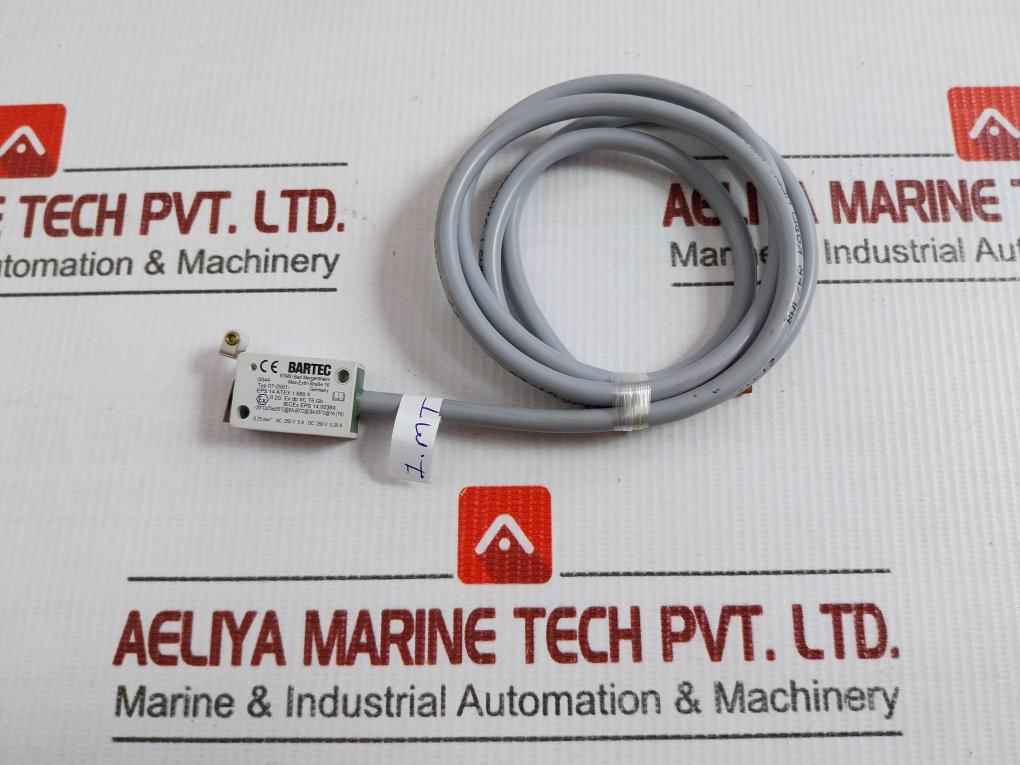 Plunger Limit Switch With Pre-wired Cable 250V 1 Meter Bartec 07-2501