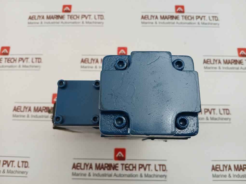 Pmax 315 Bar Direct Operated Proportional Valve By Bosch Part No: 0 831 006003