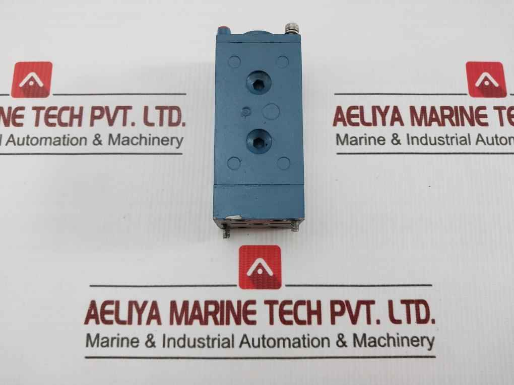 Pneumatic Directional Control Valve 3712052000 Rexroth