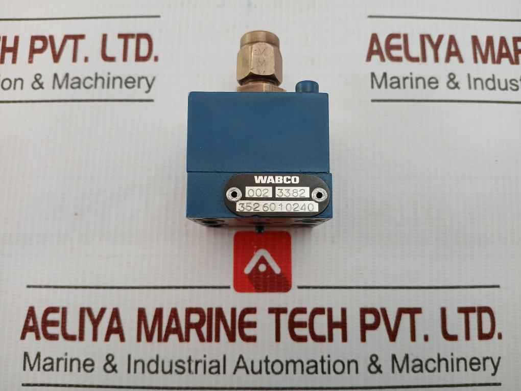 Pneumatic Directional Valve 3526010240 Wabco