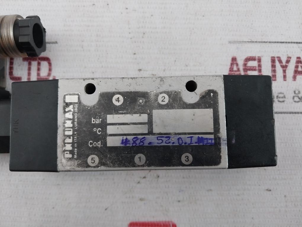Pneumax 488.52.0.1.M11 Solenoid Valve 24Vdc 3.8W 2.5 – 10 Bar 3.8 W E054