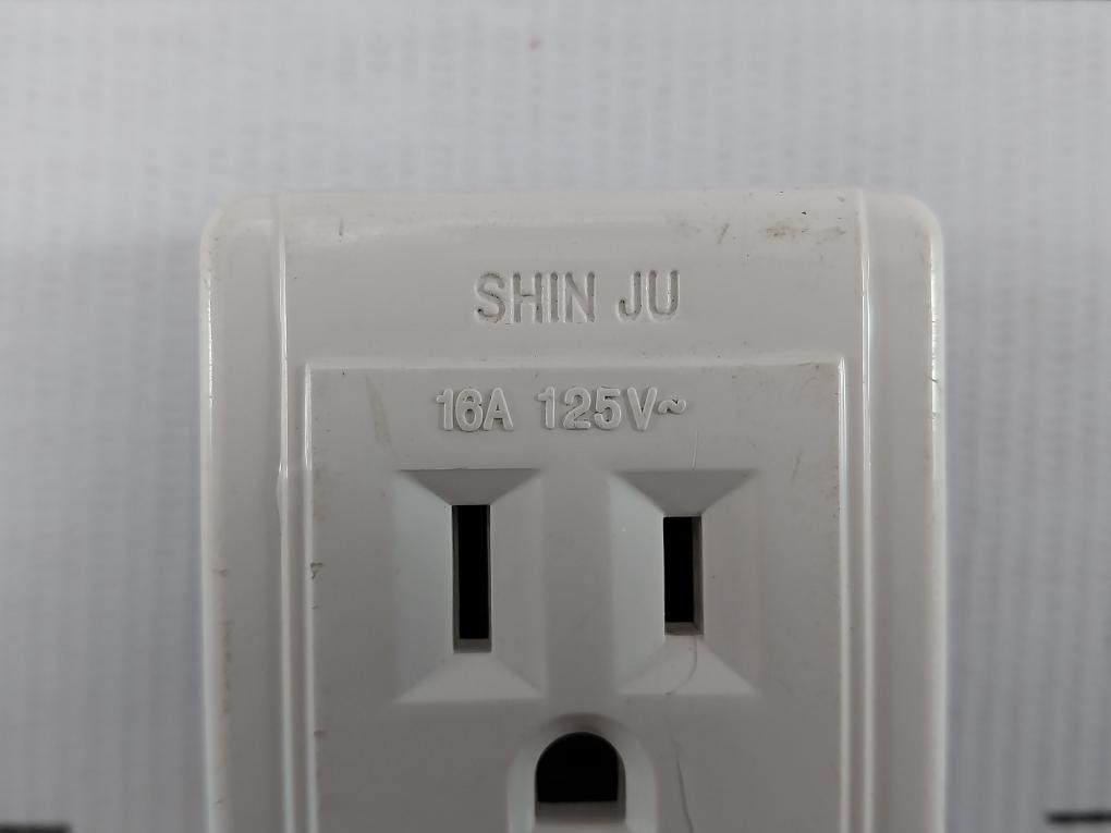 Power-Outlet-16A-125V-By-Shin-Ju-208820-7
