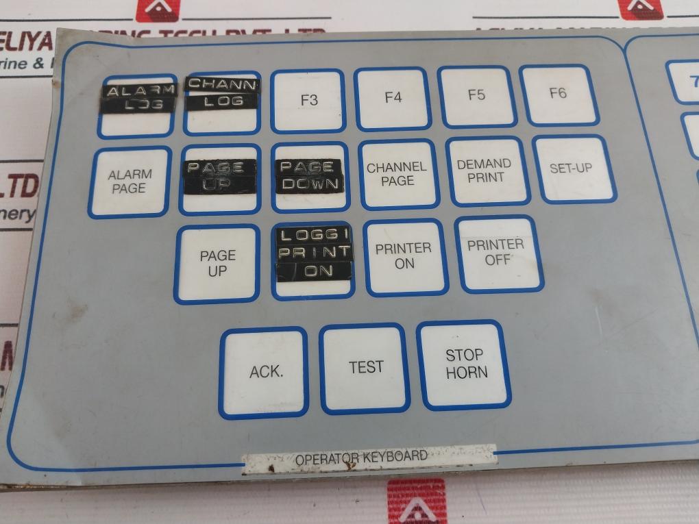 Praxis 93.6.020.000 Operator Keyboard Rev D