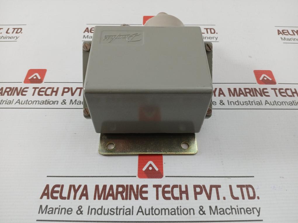 Pressure-Switch-440V-0-2-5Bar-12W-1-02Kp-Cm2-Danfoss-KPS-31-210269-6