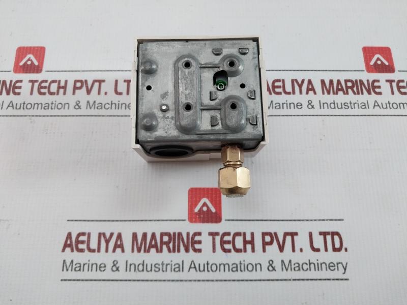 Pressure Switch -50–6 Cmhg Saginomiya Sys-c106X2A