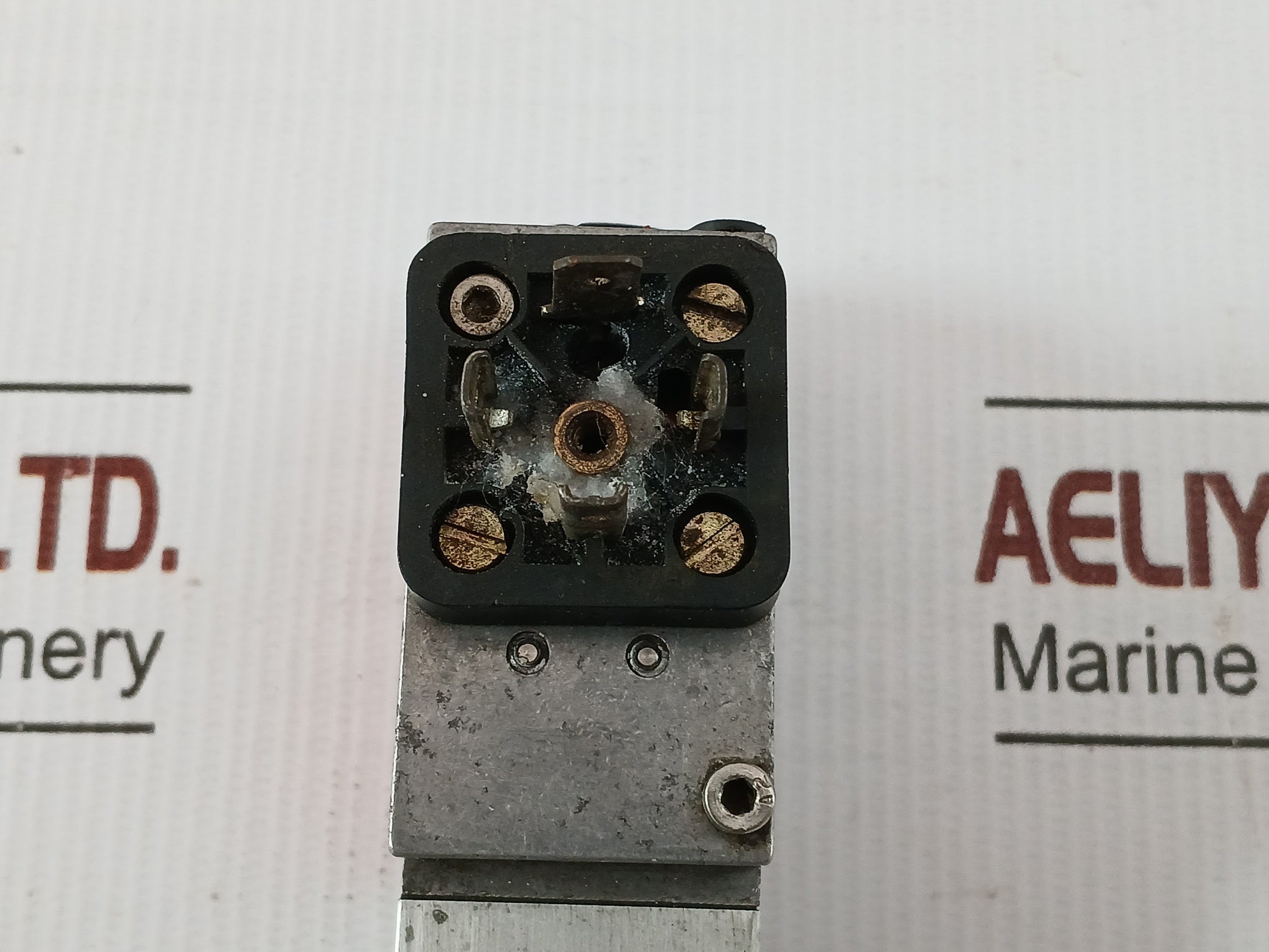 Pressure Switch 5-40 Bar Mbc 5100 Danfoss