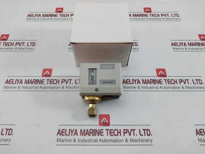 Pressure Switch 50Ma Sns-c106X Saginomiya