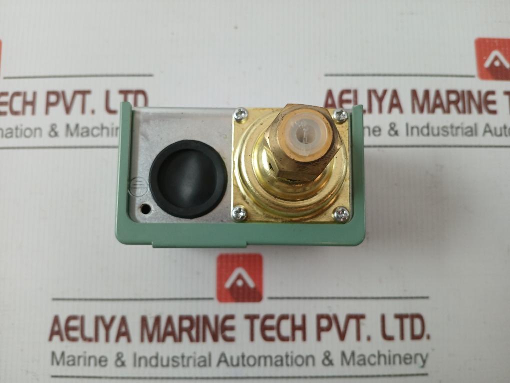 Pressure Switch Sns-c106Q032 Saginomiya Range -50 To 6 Cmhg
