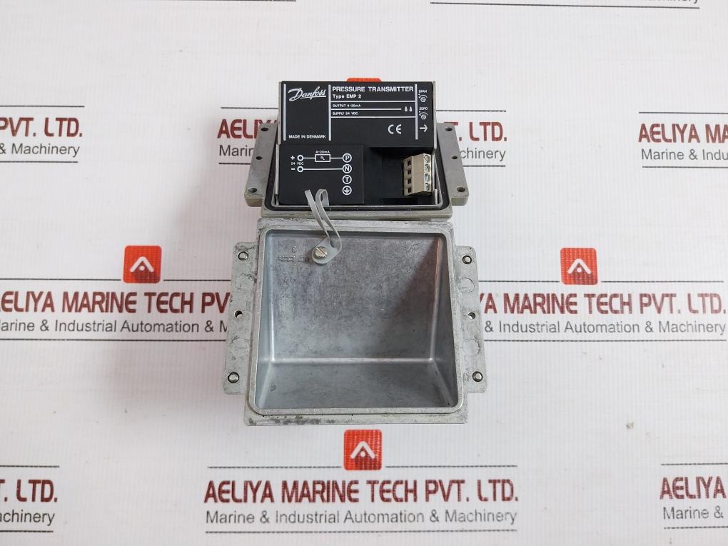 Pressure Transmitter 4-20 Ma 24 Vdc Part no 084G2158 Danfoss