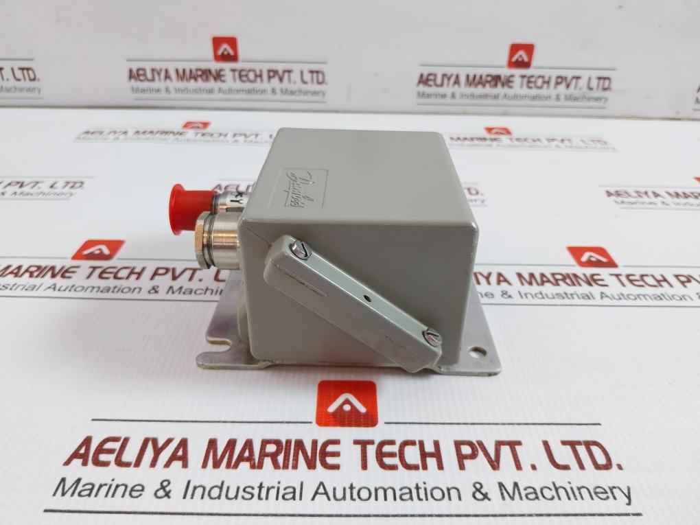 Pressure Transmitter 4-20 Ma 24 Vdc Part no 084G2158 Danfoss