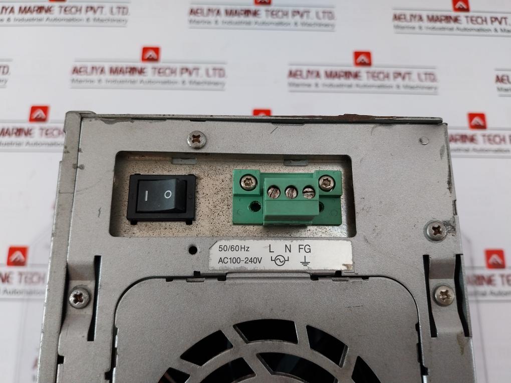 Pro-face 3582302-01 Industrial Pc Ac100-240V 50/60Hz Apl3000-ba-cm18-2P