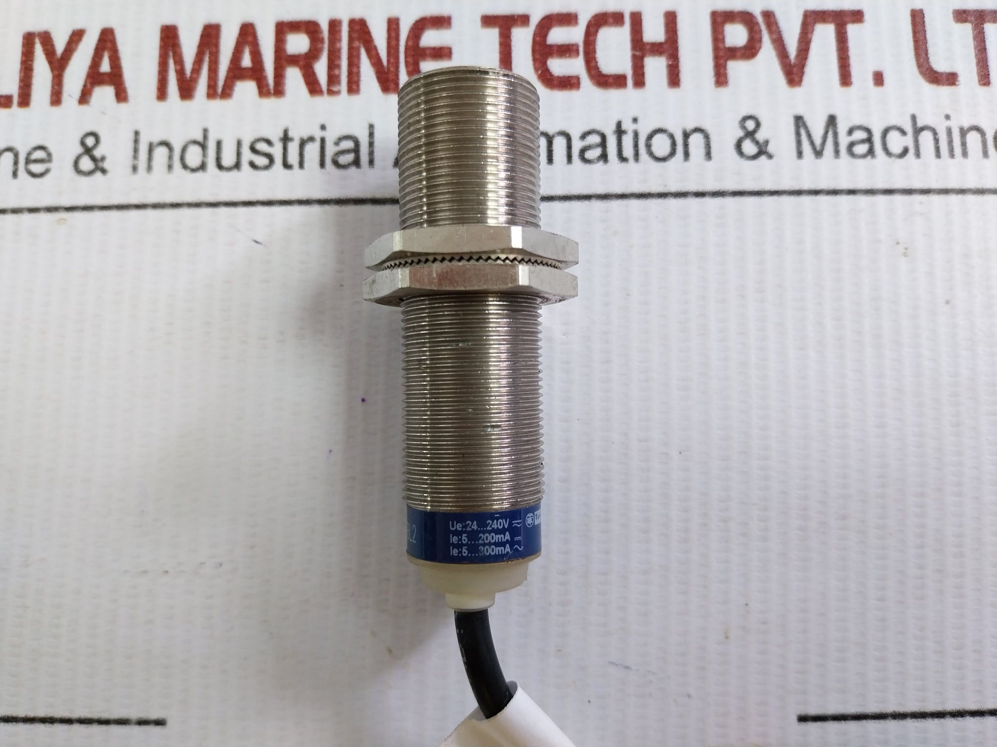 Proximity-Switch-Sensor-24-240v-Ac-Dc-By-Telemecanique-Xs618b1mbl2-9