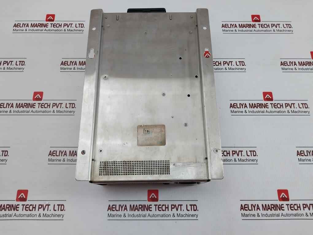 Pt-24-20Ce Three Stage Smart Charger 560 Watts Newmar