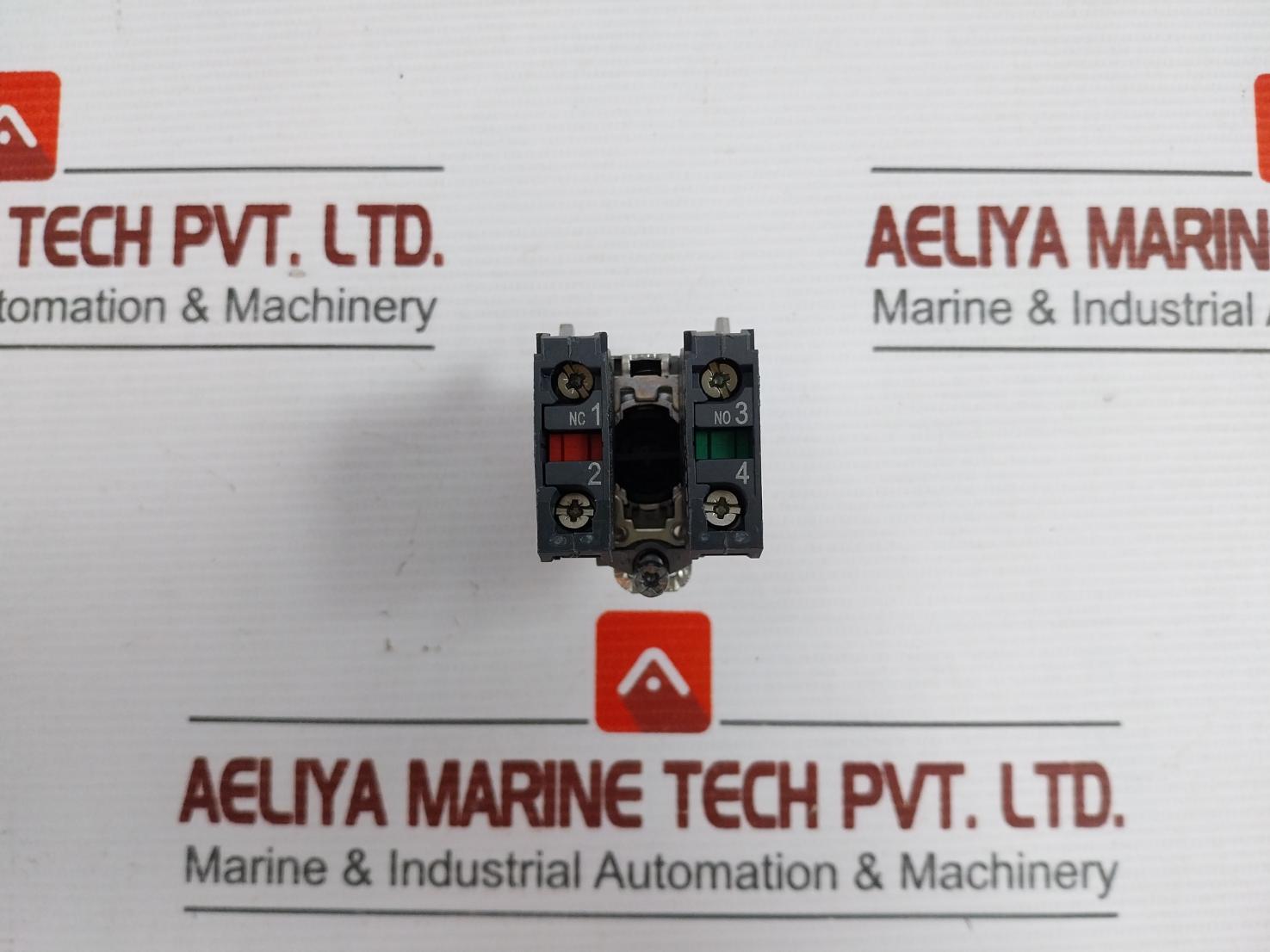 Push Button/E-stop Unit Ac15 Schneider Electric Zbe-102 240V 3A