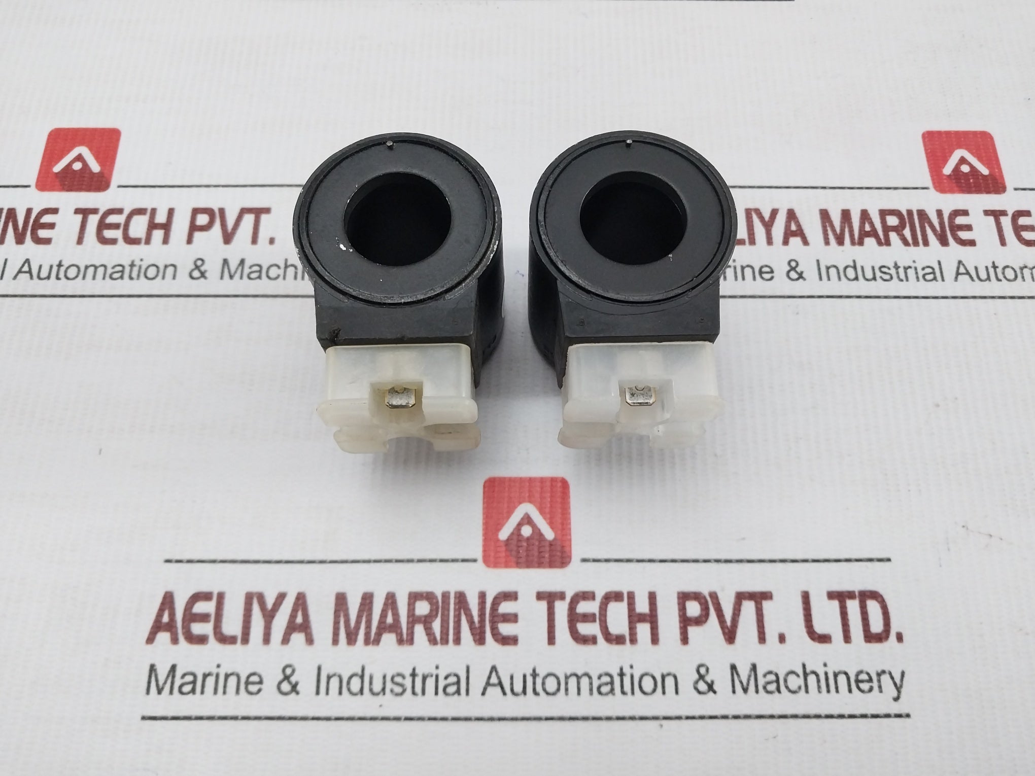 R901104847-Solenoid-Coil-24vdc-1-25a-Brand-Rexroth-2
