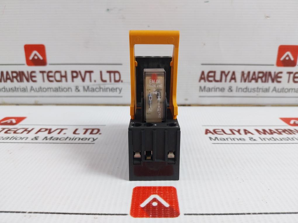 Rcm 570730 Power Relay With Socket Base 250 Vac 6A Weidmuller