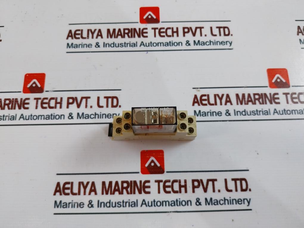 Rele E-15 Relay With Base 110V~ AC