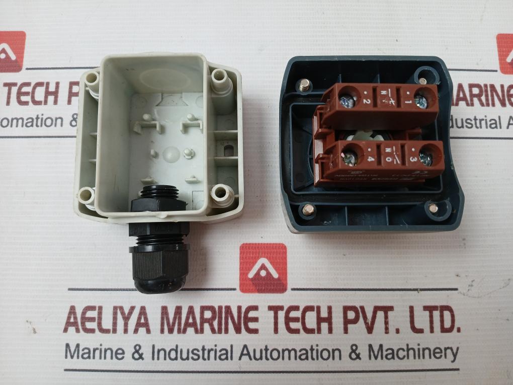 Reny R9C01Vn Green Push Button Switch Unit