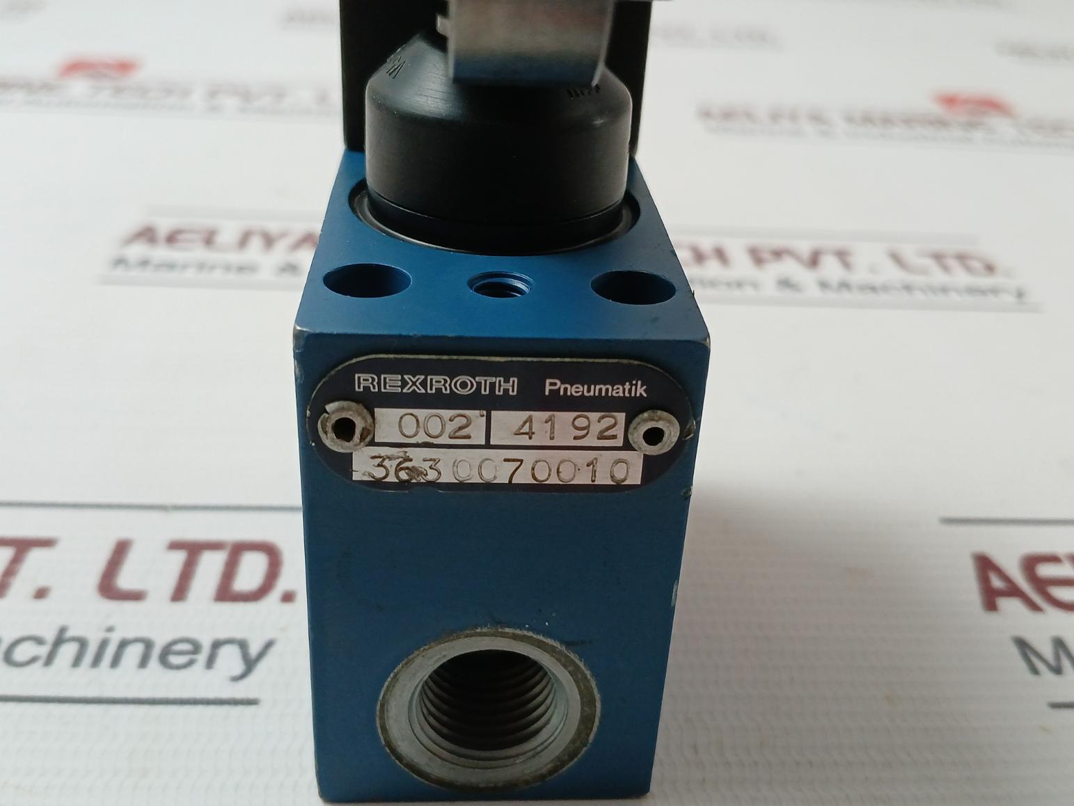 Rexroth 3630070010 Pneumatic Directional Valve With Roller 002