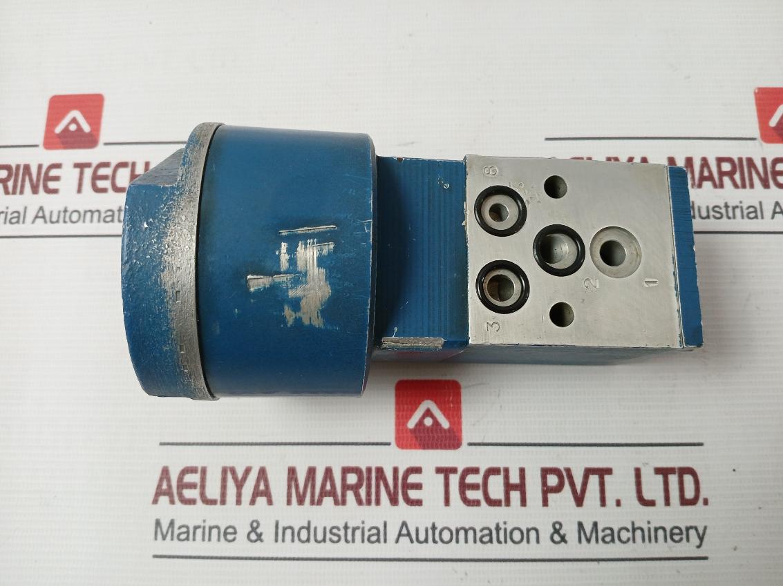 Rexroth 3710302000 Pneumatic Directional Control Valve USED
