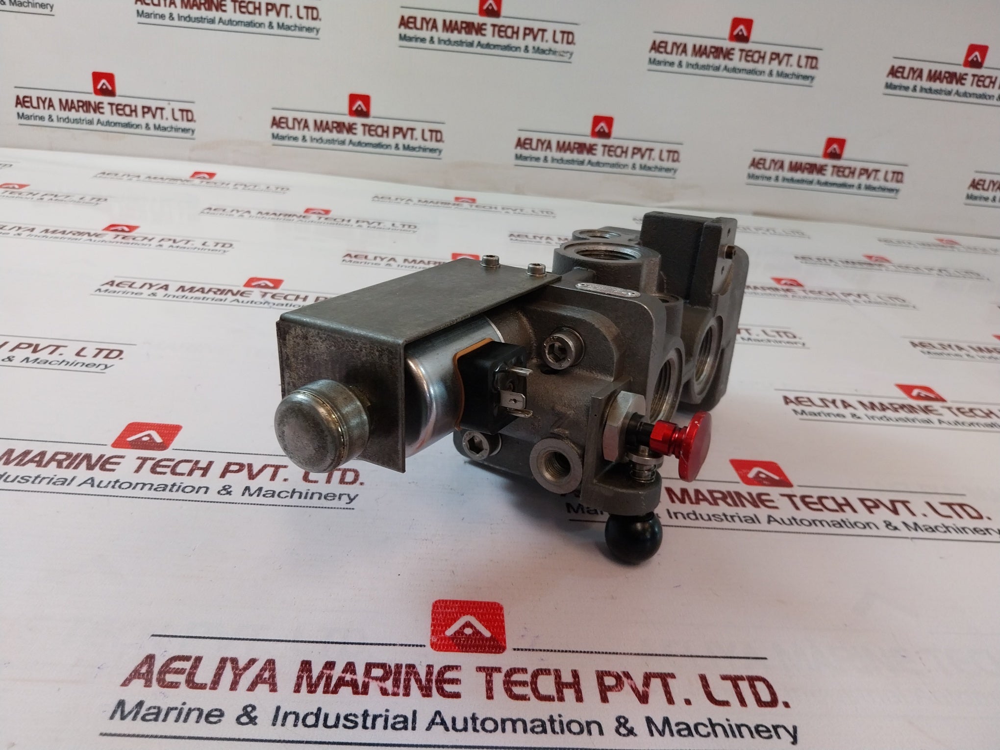 Rexroth 3711100200 Pneumatic 3/2 Way Directional Control Valve 24Vdc Ip65