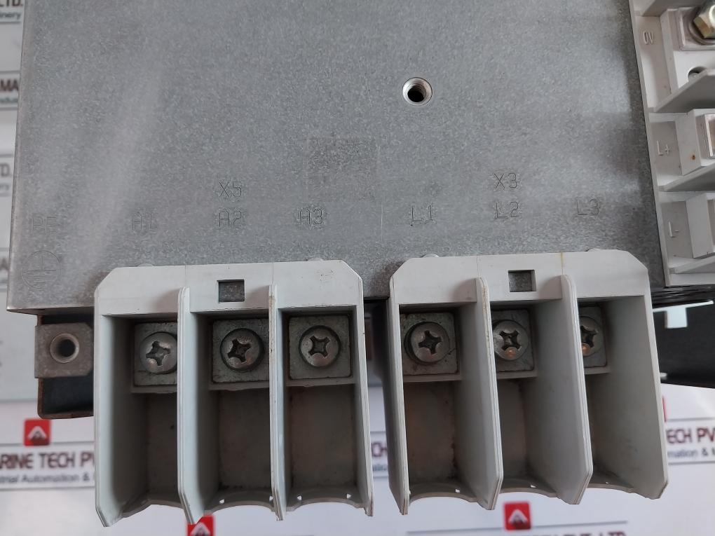 Rexroth Hcs03.1E-w0100-a-05-nnbv Indradrive Hcs03 42000A 50/60Hz