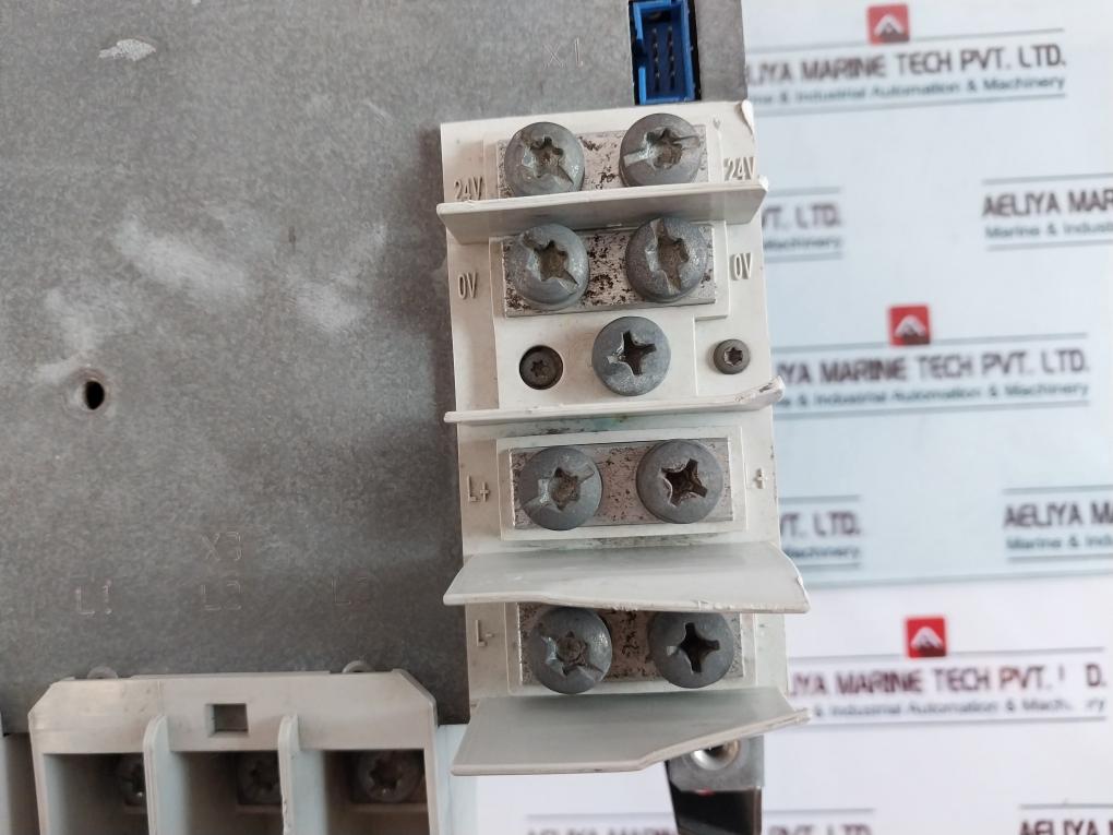 Rexroth Hcs03.1e-w0150-a-05-npbv Servo Drive 40?c 42000a 50/60hz
