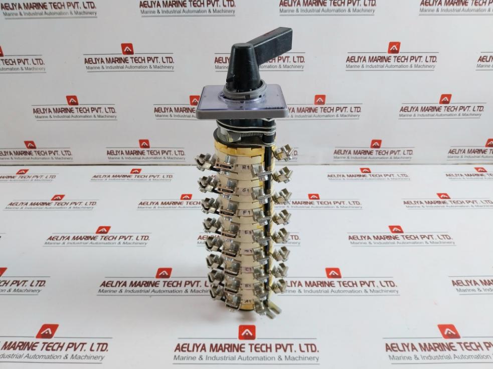 Rotary Switch 40A, 440V Brand Kaycee Srpm3825Kr2/Ta3