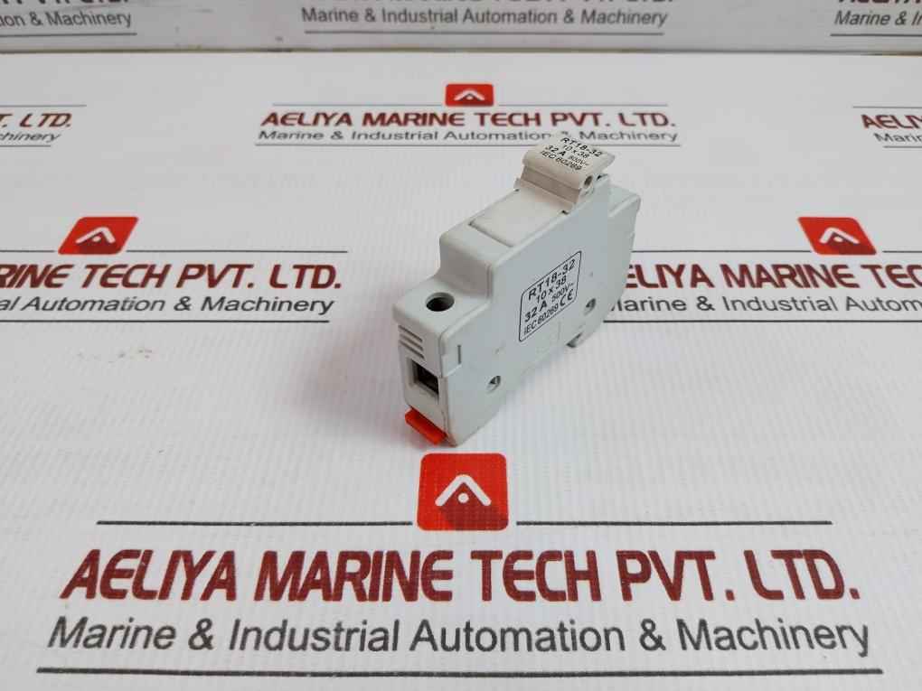 Rt18-32 10 X 38 Fuse With Fuse Holder Assembly 500V Ac 4/32 A Eia