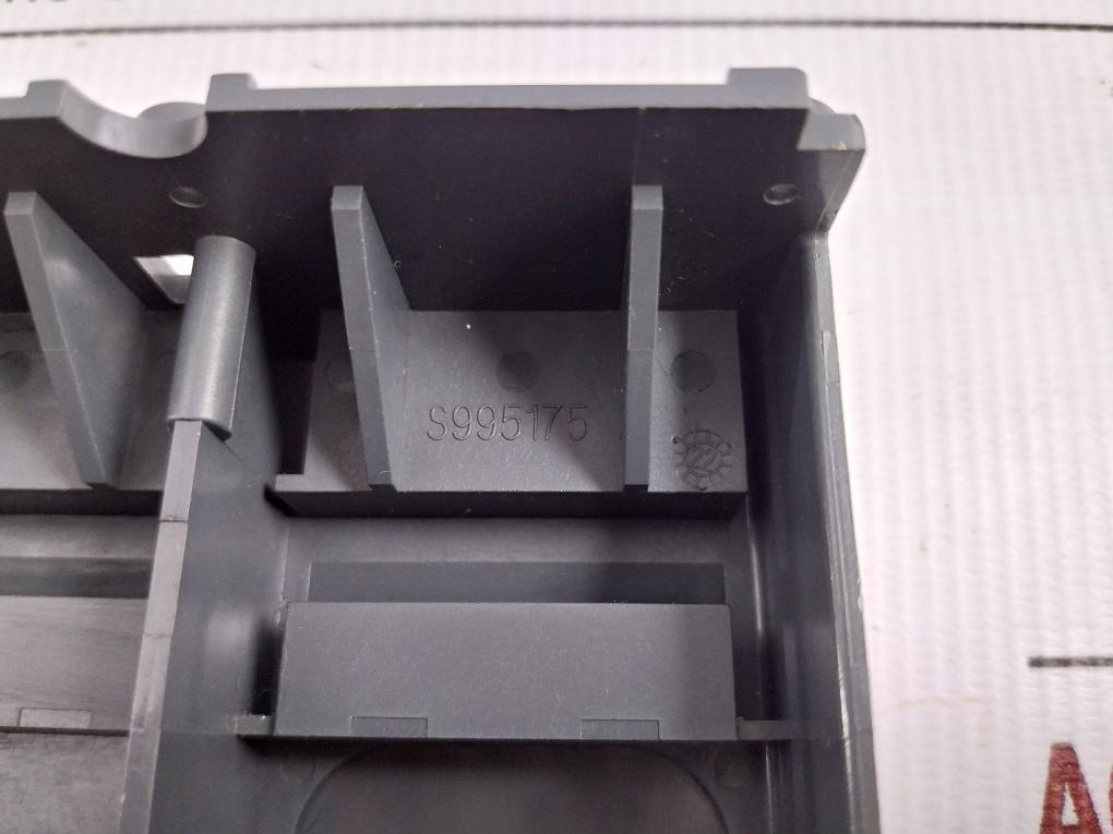 S995175-Terminal-Shield-For-Circuit-Breaker-By-Schneider-Electric-8
