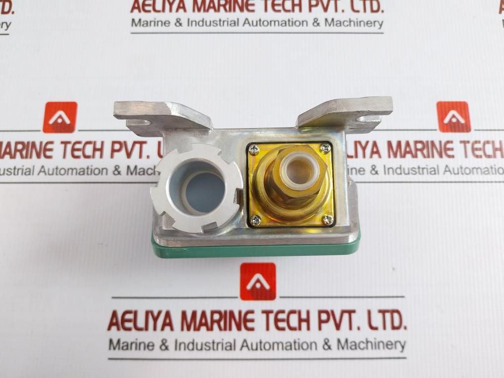 Saginomiya Pressure Control Switch Range-0.06~0.6 Mpa Sns-c106Pg