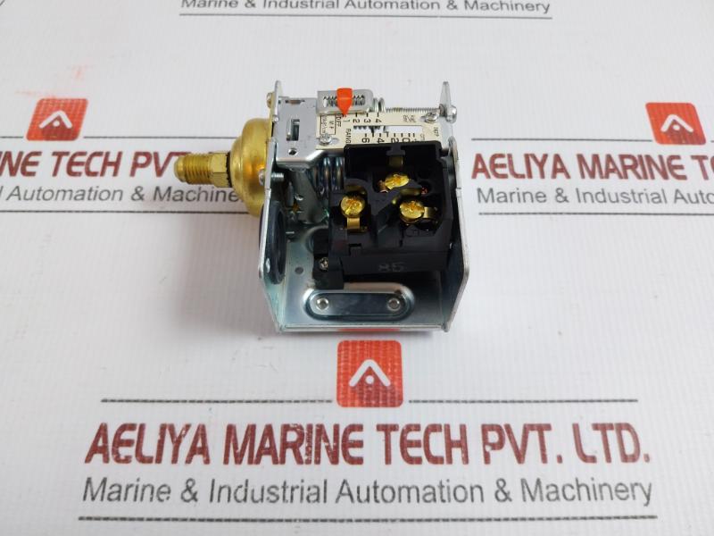 Sns-c106Q032 Pressure Control Switch Saginomiya