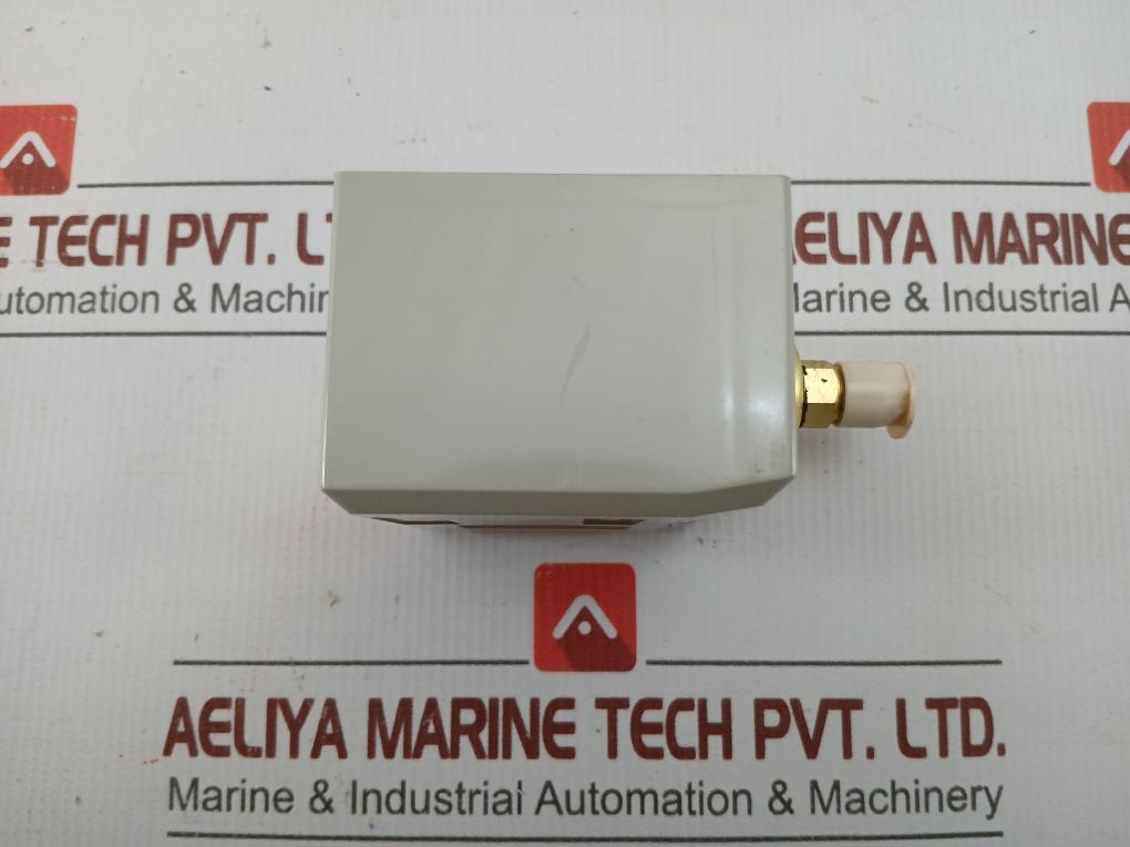 Saginomiya Pressure Switch Vacuum Control Switch Sns-c106Q3A