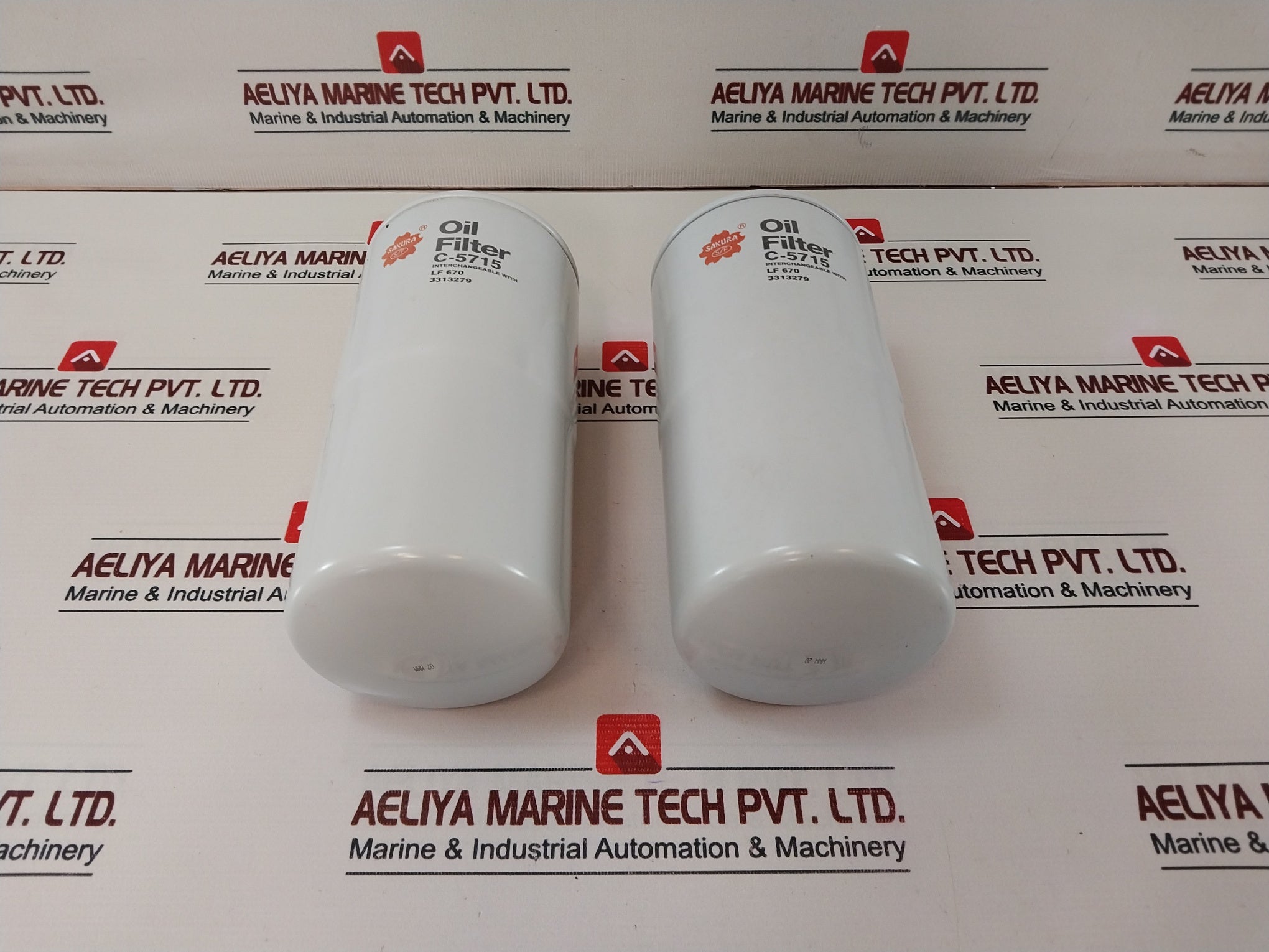 Sakura C-5715 Oil Filter Interchangeable With Lf 670